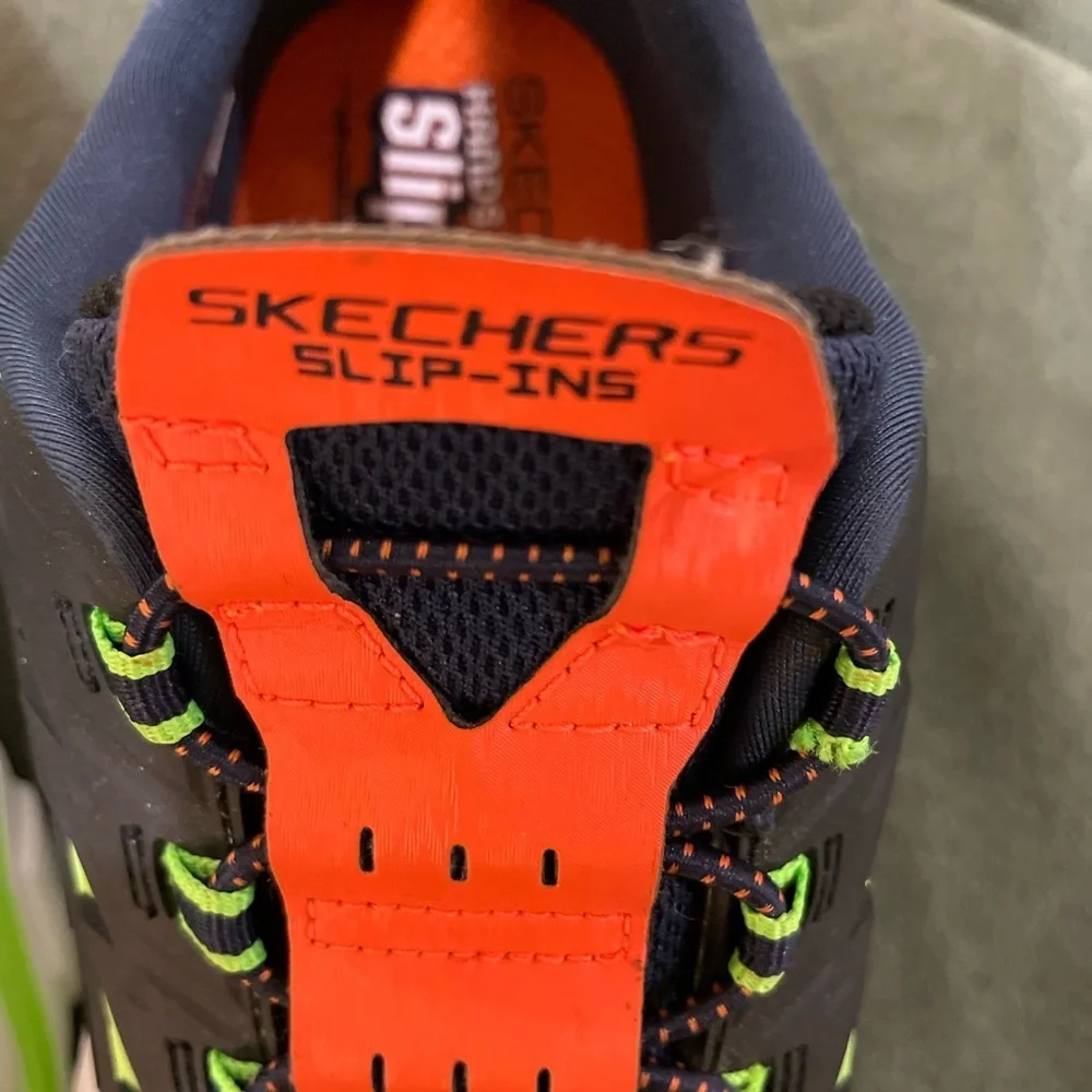 Skechers Kid’s Black and Neon Green Athletic Shoes - Picture 4 of 8